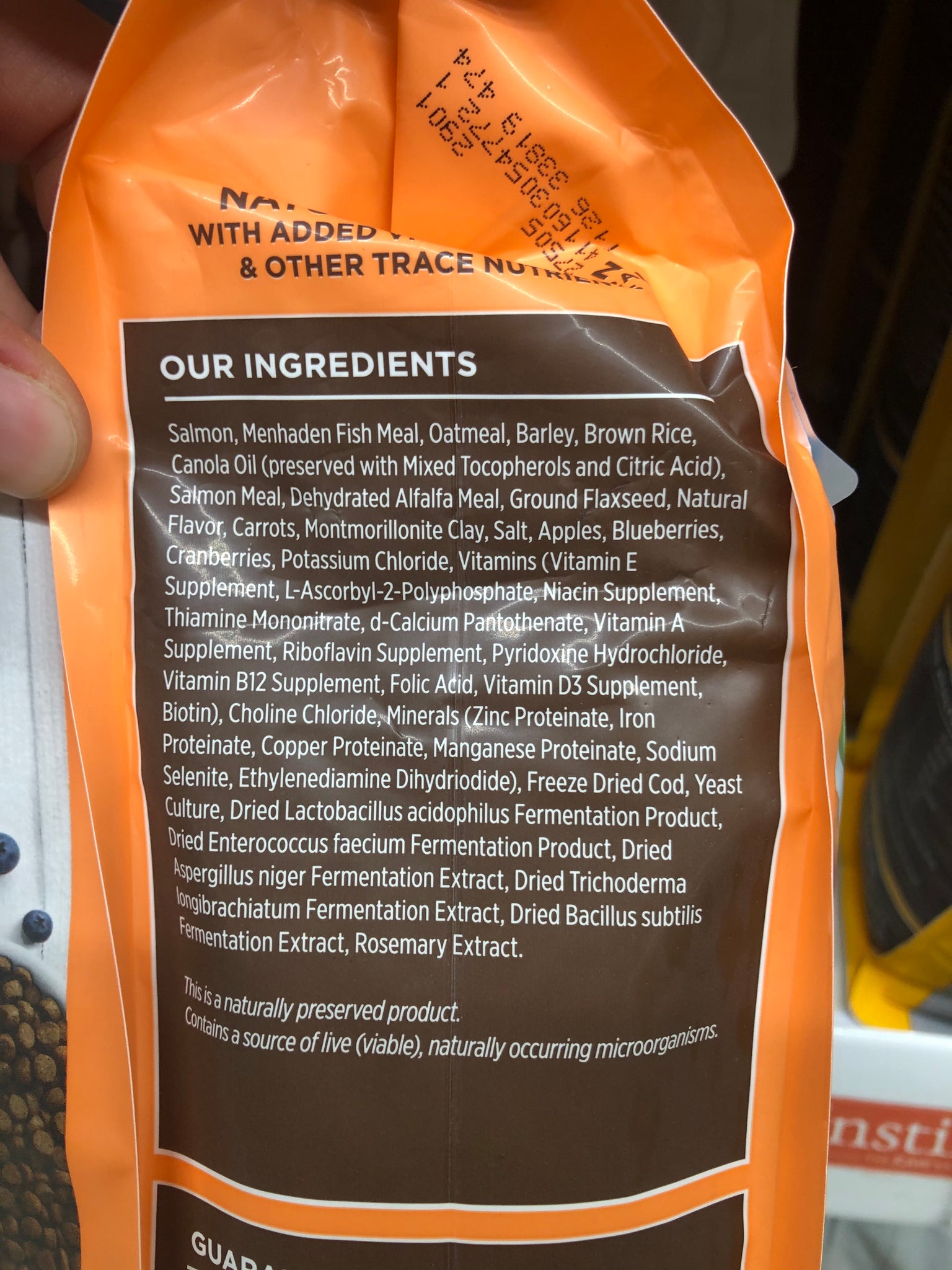 ¿Qué hay detrás de cada etiqueta de ingredientes de los pellets, piensos o concentrados?